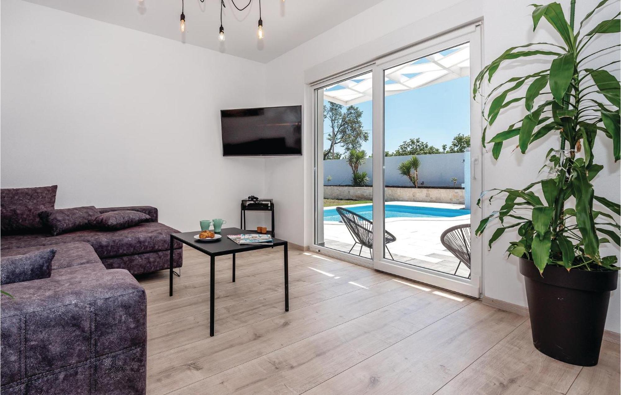 Lovely Home In Betina With Wifi 外观 照片